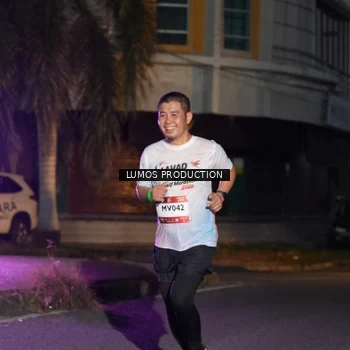 Runner Photo 7987451