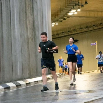 Runner Photo 7987453