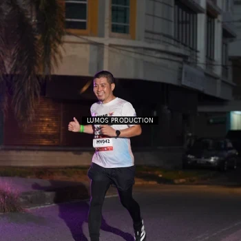 Runner Photo 7987457