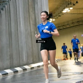 Runner Photo 7987460