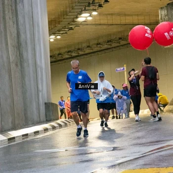 Runner Photo 7987468