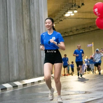 Runner Photo 7987471