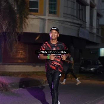 Runner Photo 7987494