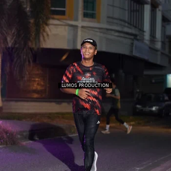 Runner Photo 7987495