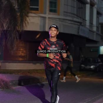 Runner Photo 7987499