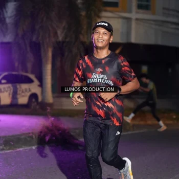 Runner Photo 7987516