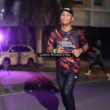 Runner Photo 7987522