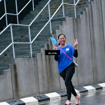 Runner Photo 7987584