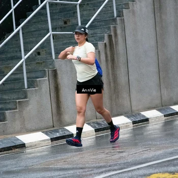 Runner Photo 7987649