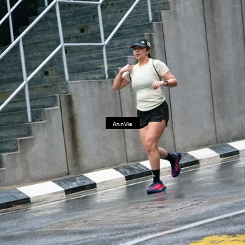 Runner Photo 7987650