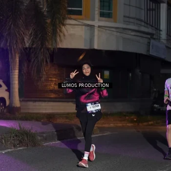 Runner Photo 7987662