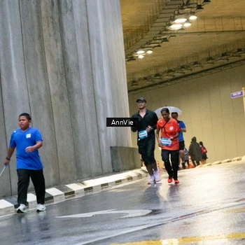 Runner Photo 7987685