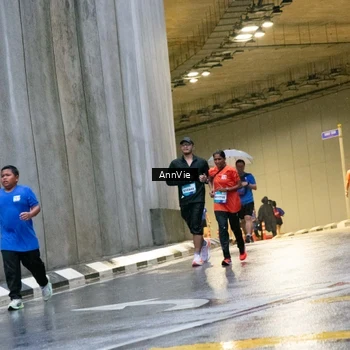 Runner Photo 7987687