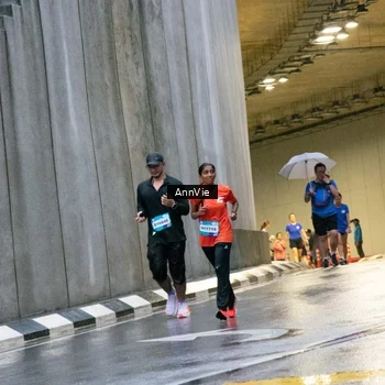 Runner Photo 7987702