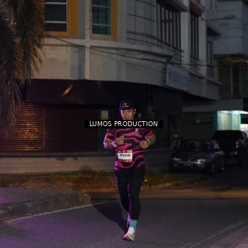 Runner Photo 7987741