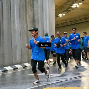 Runner Photo 7987743