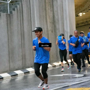 Runner Photo 7987744
