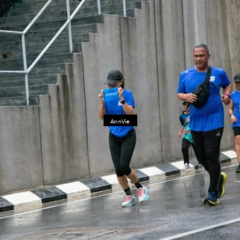 Runner Photo 7987768
