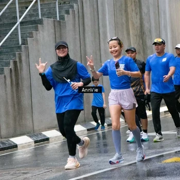Runner Photo 7987794