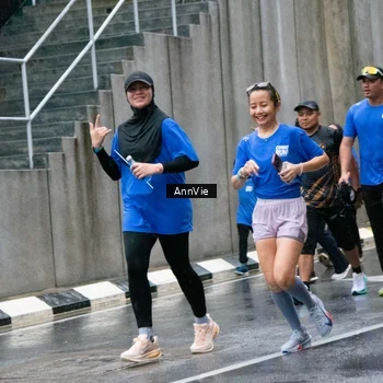 Runner Photo 7987821