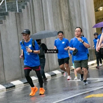 Runner Photo 7987828
