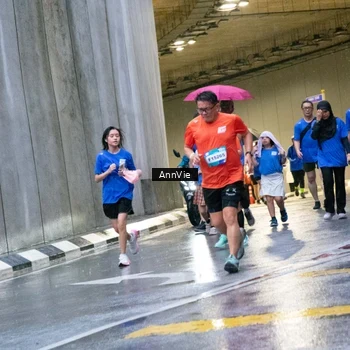 Runner Photo 7987888