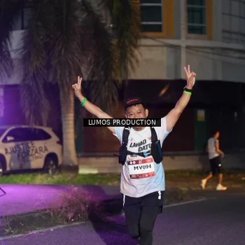 Runner Photo 7987893