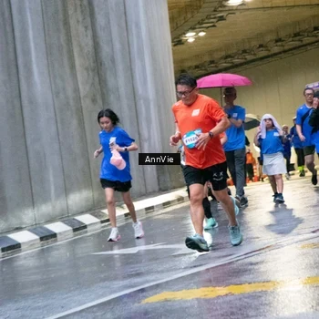 Runner Photo 7987895