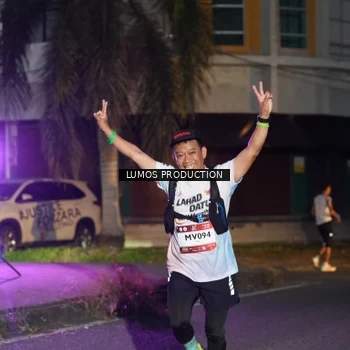 Runner Photo 7987897