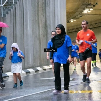 Runner Photo 7987907
