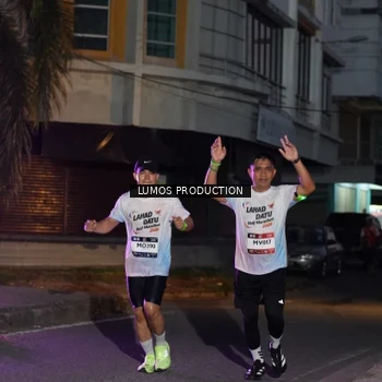 Runner Photo 7987917