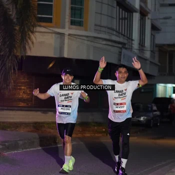 Runner Photo 7987924