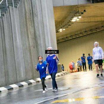Runner Photo 7987939