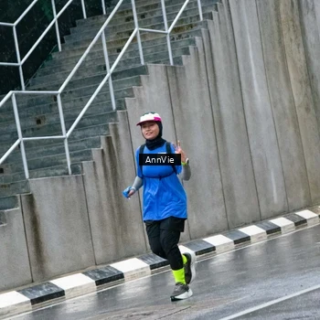 Runner Photo 7987946
