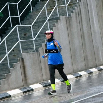 Runner Photo 7987950