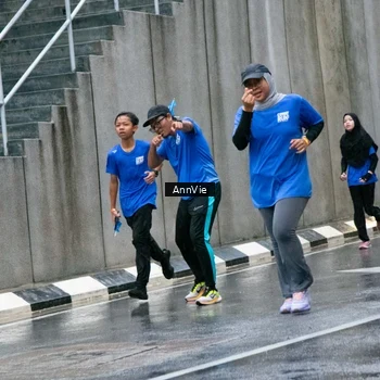 Runner Photo 7987984