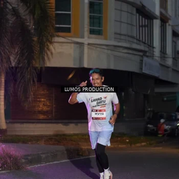 Runner Photo 7988010