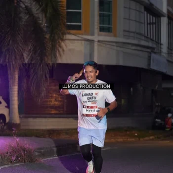Runner Photo 7988016