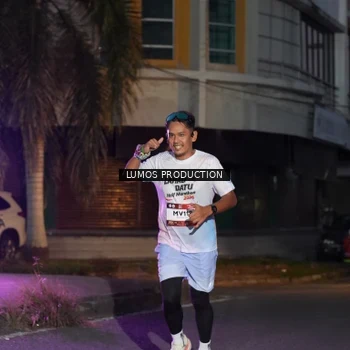 Runner Photo 7988024