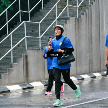 Runner Photo 7988030