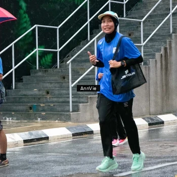 Runner Photo 7988042