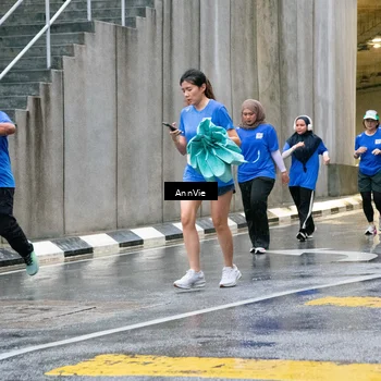 Runner Photo 7988048