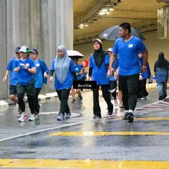 Runner Photo 7988055