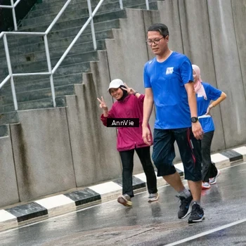 Runner Photo 7988103