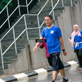 Runner Photo 7988112