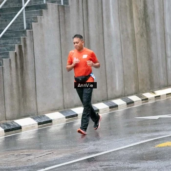 Runner Photo 7988211