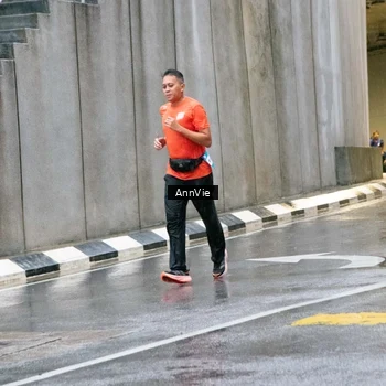 Runner Photo 7988213