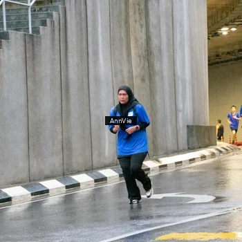 Runner Photo 7988215
