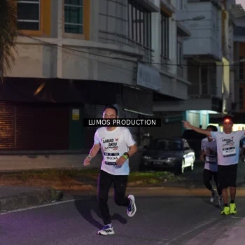 Runner Photo 7988224
