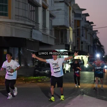 Runner Photo 7988268